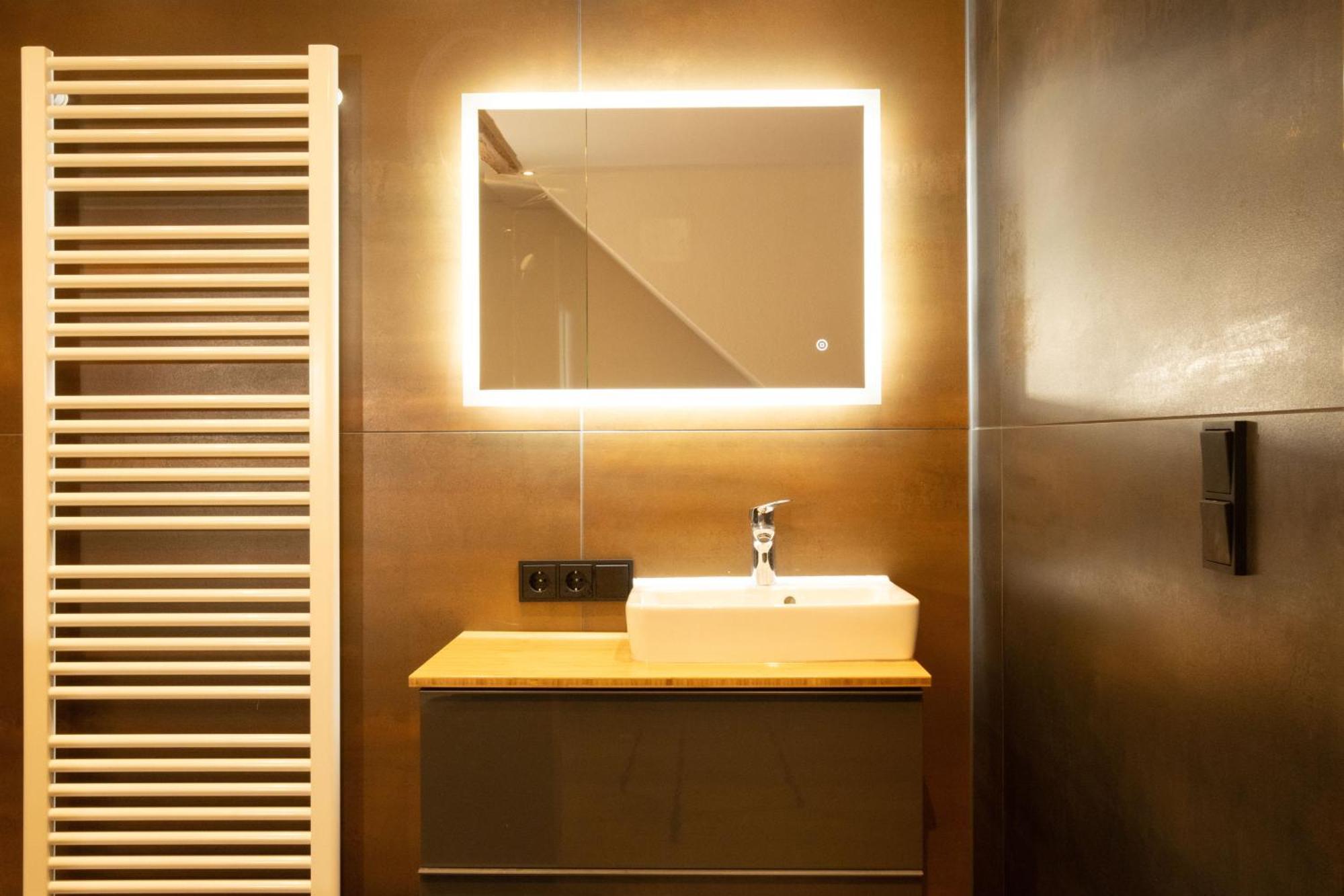 Loft Apartment Mit Grosser Badewanne A Mugeln Exterior photo